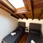 Loft Mansardato Sullo Skyline Di *