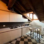 Loft Mansardato Sullo Skyline Di Apartman