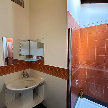 Loft Mansardato Sullo Skyline Di Apartmán *