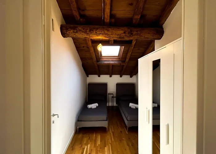 Loft Mansardato Sullo Skyline Di